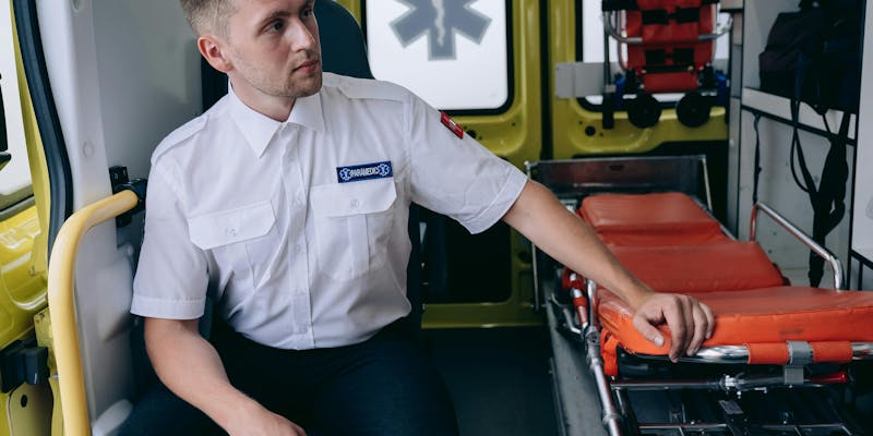 Onde encontrar ambulância particular para transportar pacientes de um hospital para outro?